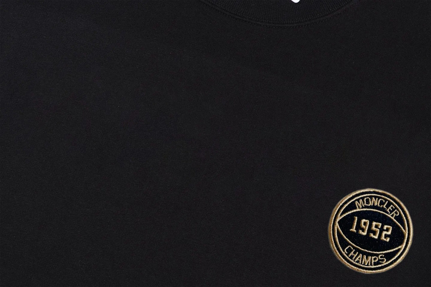 📦 📦 【 In Stock】 〖 𝐌𝐎𝐍𝐂𝐋𝐄𝐑~ 〗 440g 2025 ， ， Premium ， ， ！ ：Black White Size：S M L XL 2XL